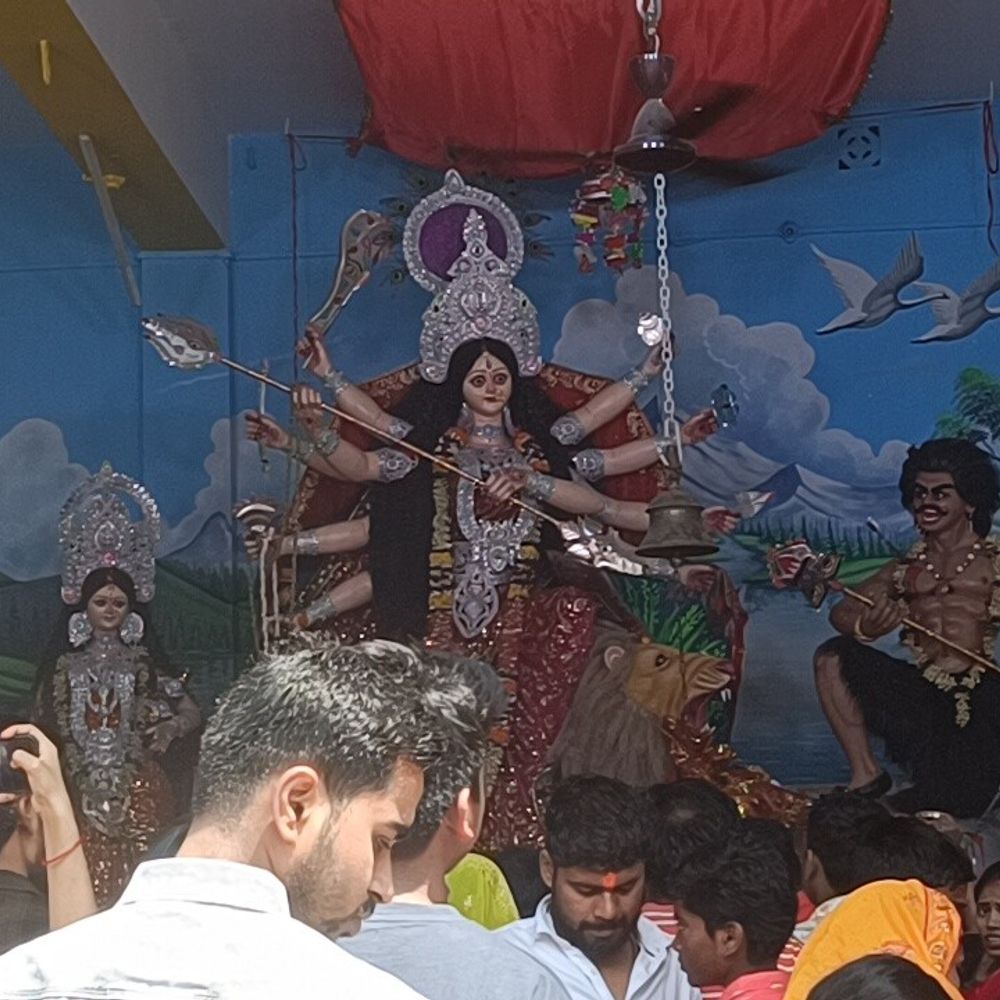 रामनवमी को लेकर शहर में हाई अलर्ट:चैती नवरात्रा की नवमी पर आस्था का सैलाब, डीएम-एसपी ने किया फ्लैग मार्च