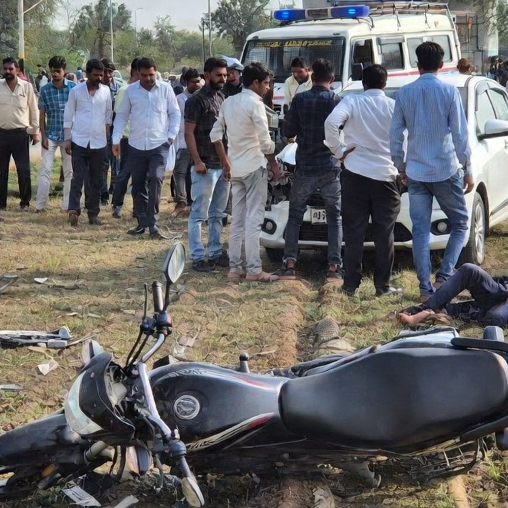 यमुनानगर में कार की टक्कर से युवक की मौत:खेत में पलटी बाइक, दोस्त के साथ काम से घर लौट रहा था