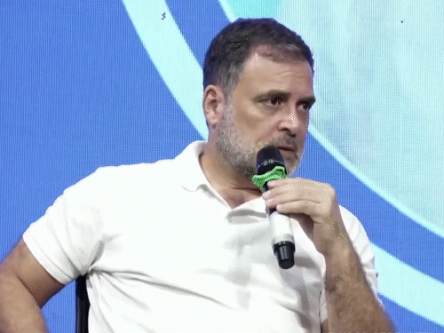 राहुल बोले-लोग केरल स्टोरी-2 नहीं देख रहे, ये अच्छी खबर:फिल्मों और मीडिया का इस्तेमाल प्रोपेगैंडा के लिए हो रहा; केरल में स्टूडेंट्स से बात की