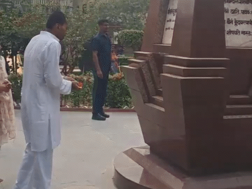 CM बनने के लिए सवाल को टाल गए निशांत:बोले- मां की बहुत याद आ रही है, कमी महसूस हो रही, रहतीं तो अच्छा होता