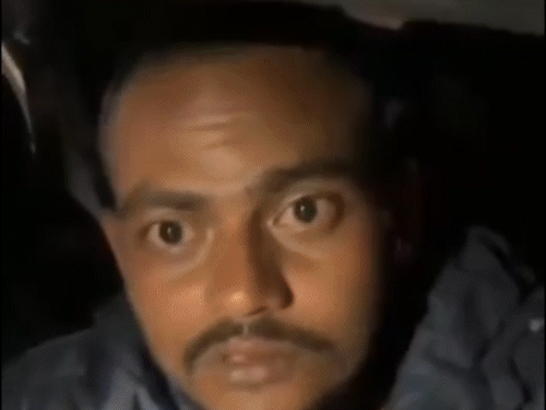 गयाजी में लग्जरी कार से 107 लीटर शराब बरामद:मौके से एक तस्कर गिरफ्तार, होली पर खपाने की तैयारी थी; धंधे में शामिल लोगों की तलाश जारी