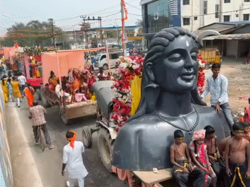 पूर्णिया में आज निकलेगी भव्य रामनवमी शोभा यात्रा:बंगाल-झारखंड की झांकी खींचेंगी लोगों का ध्यान, 12 KM की यात्रा में लाखों श्रद्धालु शामिल होंगे