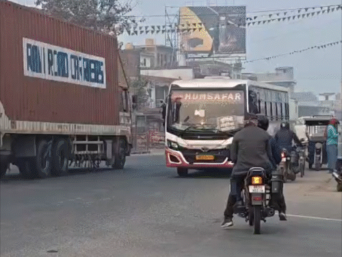 बिहार के 20 जिलों में बारिश-बिजली का अलर्ट:40KM/H की स्पीड से चल सकती है हवा, 11 मार्च तक बदला रहेगा मौसम
