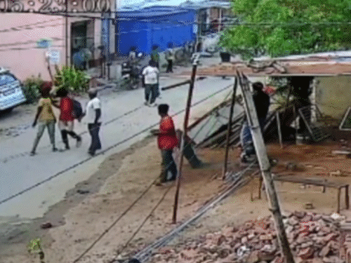 नालंदा के सिलाव में अपराधियों का तांडव:बीच सड़क पर ताबड़तोड़ फायरिंग; वीआईपी मूवमेंट से पहले पुलिस के दावों पर सवाल