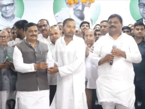 निशांत को CM फेस प्रोजेक्ट करने की तैयारी:जदयू के यंग विधायकों ने बनाई अलग टीम, चेतन आनंद बोले- लीडरशिप निशांत के हाथ में हो