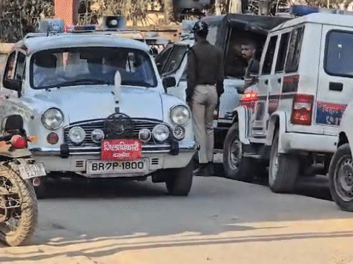 दरभंगा में होली पर अलर्ट मोड में पुलिस,सीसीटीवी से निगरानी:500 से ज्यादा जगहों पर दंडाधिकारी और पुलिसबल की तैनाती; 24 घंटे एक्टिव रहेगा नियंत्रण कक्ष