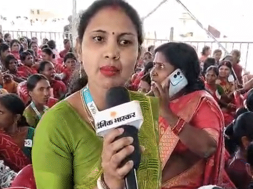 ‘गार्जियन जा रहे हैं, दिल भारी है’:नालंदा में भावुक हुईं जीविका दीदियां, बोलीं- नीतीश भैया ने रोजगार दिया, हमें छोड़कर दिल्ली मत जाइए