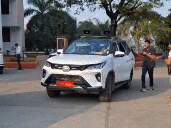 MP में ‘वीआईपी कल्चर’ का अवैध बाजार:हूटर केवल कागजों में बैन, दुकानदार बोला- बोनट के अंदर लगा लो, पुलिस को पता नहीं चलेगा