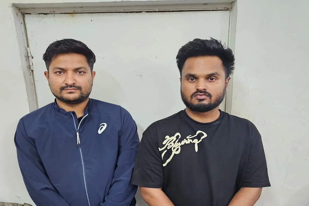 Ahmedabad: टी-20 फाइनल मैच के टिकट की कालाबाजारी करते दो को क्राइम ब्रांच ने पकड़ा
