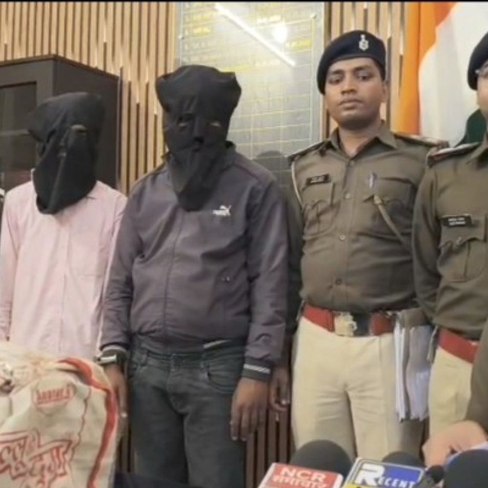 भागलपुर के कहलगांव में 7 किलो गांजा जब्त:दो तस्कर गिरफ्तार, पुलिस को देखते ही की थी भागने की कोशिश