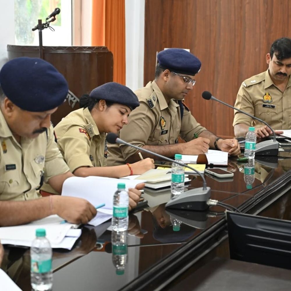 सहारनपुर में NDPS एक्ट पर पुलिस सख्त:एसएसपी ने बैठक कर दिए तस्करों पर कड़ी कार्रवाई के निर्देश