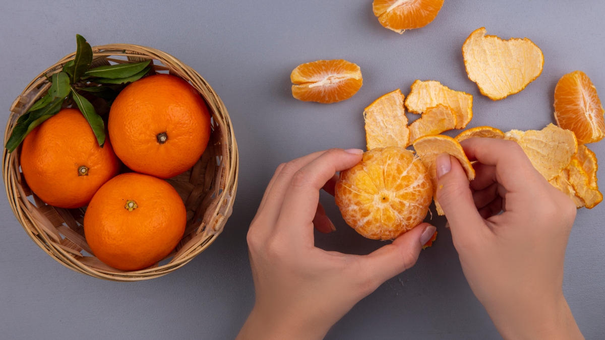 संतरे के छिलके से फेस पैक कैसे बनाएं? लगाने से बढ़ जाएगा आपकी त्वचा का निखार