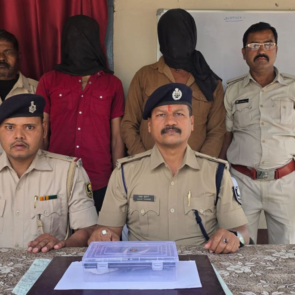 मधुबनी में अवैध हथियारों के साथ 3 हिस्ट्रीशीटर गिरफ्तार:जयनगर और लदनिया थाना क्षेत्रों में पुलिस की कार्रवाई