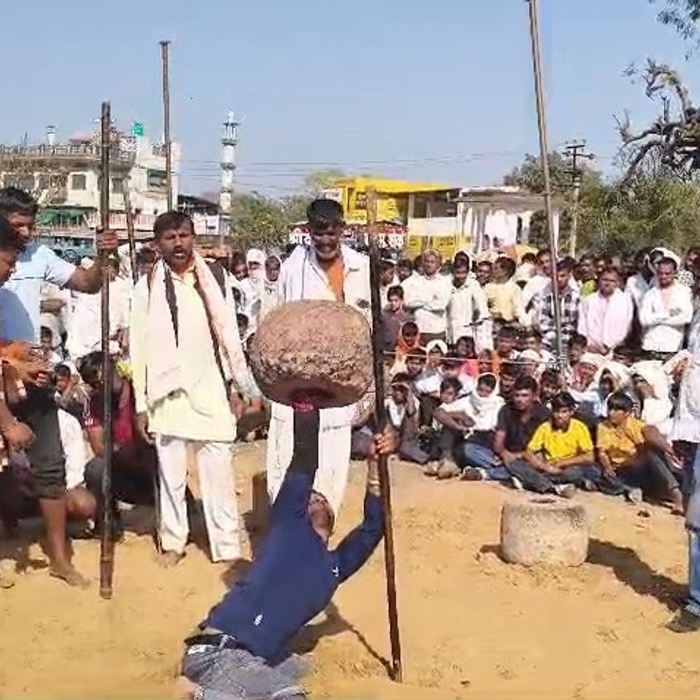 करौली में नाल दंगल का आयोजन:राजस्थान सहित कई राज्यों के पहलवानों ने दिखाया दमखम