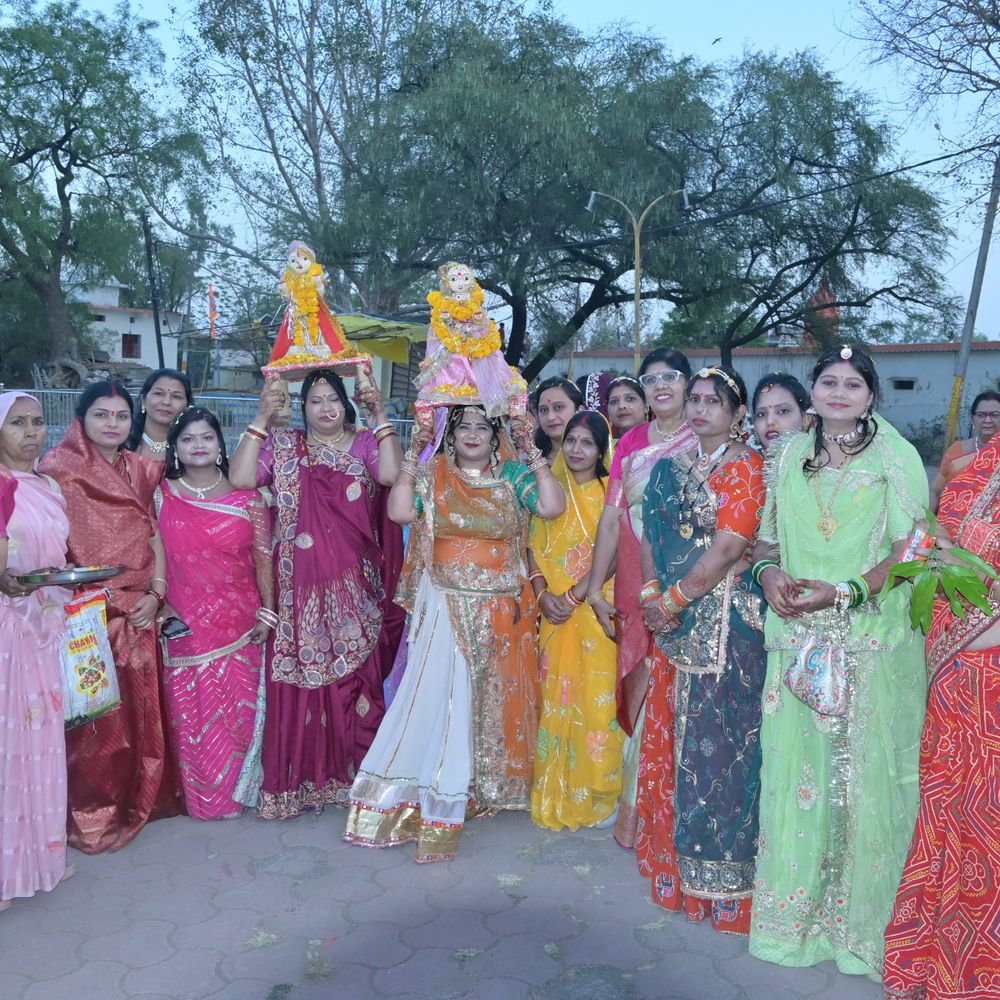 गणगौर पर महिलाओं की शोभायात्रा, सोलह श्रृंगार में दिखी आस्था:रायसेन के यशवंत नगर से निकली झांकी, 16 दिन व्रत के बाद मिश्र तालाब में विसर्जन