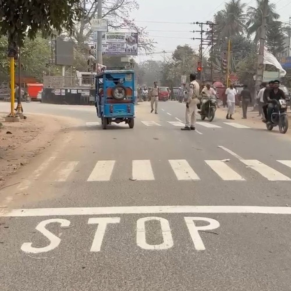 सहरसा में ट्रैफिक सिग्नल शुरू:20 सेकंड की टाइमिंग से गाड़ी ड्राइवर्स को परेशानी