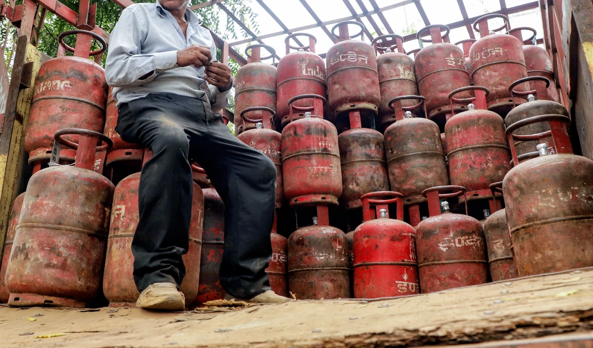 India Energy Crisis | भारत सरकार का बड़ा कदम, तेल-गैस कंपनियों पर ‘आवश्यक वस्तु अधिनियम’ लागू- डेटा शेयरिंग अनिवार्य