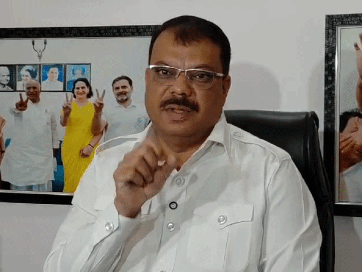 नेता प्रतिपक्ष बोले:मौतों पर मुआवजा राशि में अंतर क्यों?:छिंदवाड़ा बस हादसे में मृतकों के परिवारों को कांग्रेस विधायक दल 50-50 हजार की मदद देगा