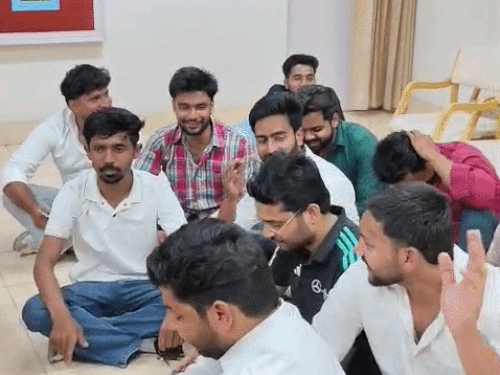 छात्रों के हंगामे के बाद इंटर हॉस्टल प्रतियोगिता स्थागित:मेरठ की CCSU में छात्र नेता बोले- प्रबंधन ने किया था भेदभाव