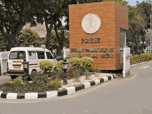 पंजाब-चंडीगढ़ अपडेट्स:PGI में बायोमैट्रिक अटेंडेंस लागू; हनीमून मनाने गए नवविवाहित दंपती दुबई में फंसे