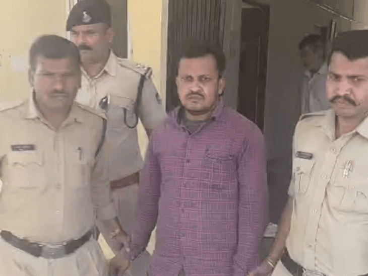 बैतूल में मौसा के घर भांजे ने की चोरी:20 लाख के जेवर चुराकर गोल्ड लोन से चुकाया कर्ज