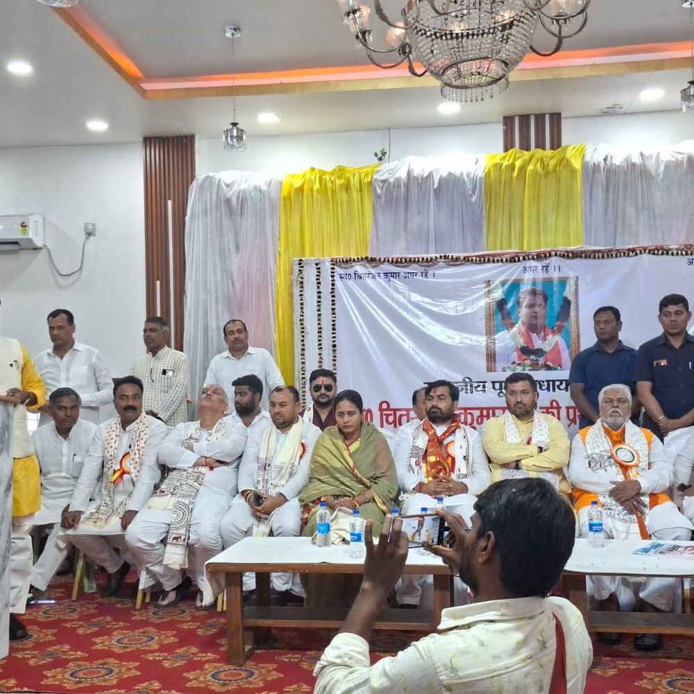 अरवल में पूर्व विधायक चितरंजन कुमार शर्मा की प्रथम पुण्यतिथि:विधानसभा अध्यक्ष और भाजपा प्रदेश अध्यक्ष ने दी श्रद्धांजलि