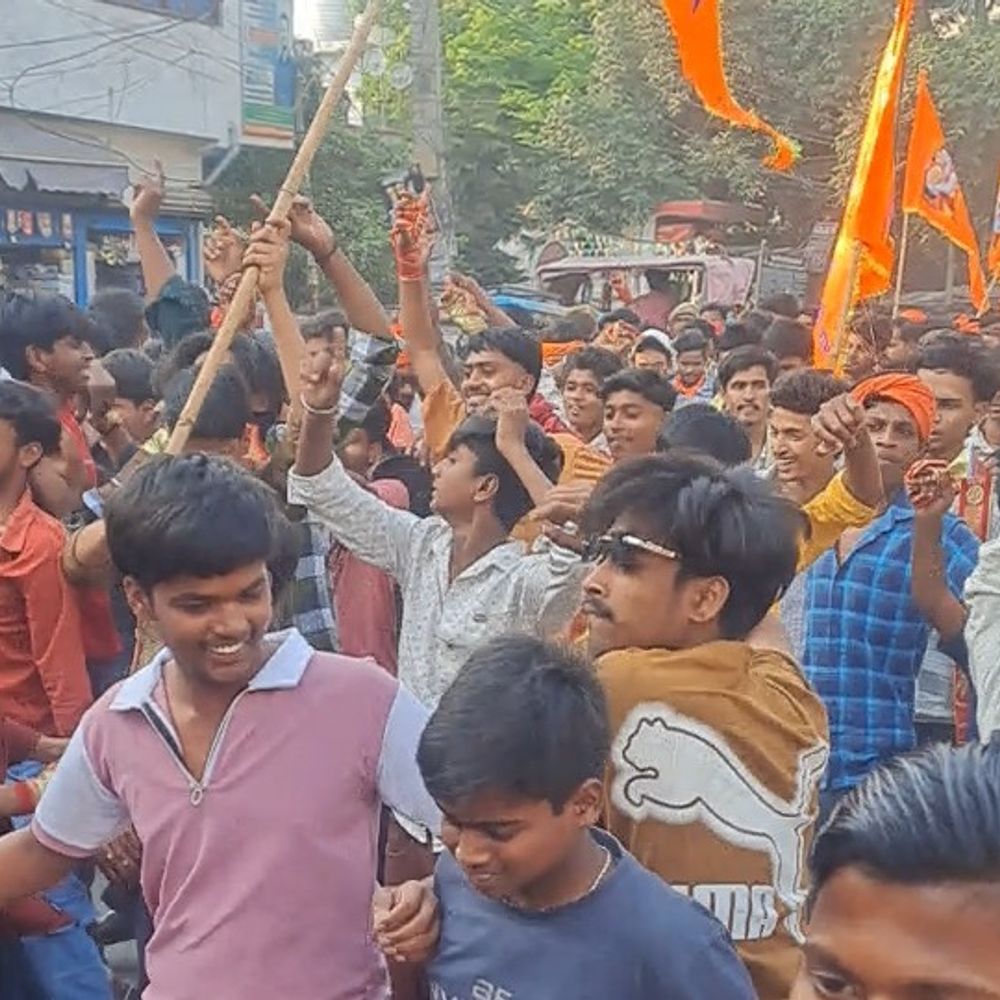 बजरंग दल ने रामनवमी पर निकाली शोभायात्रा:गोपालगंज में हजारों रामभक्त शामिल, शहर केसरिया रंग में रंगा