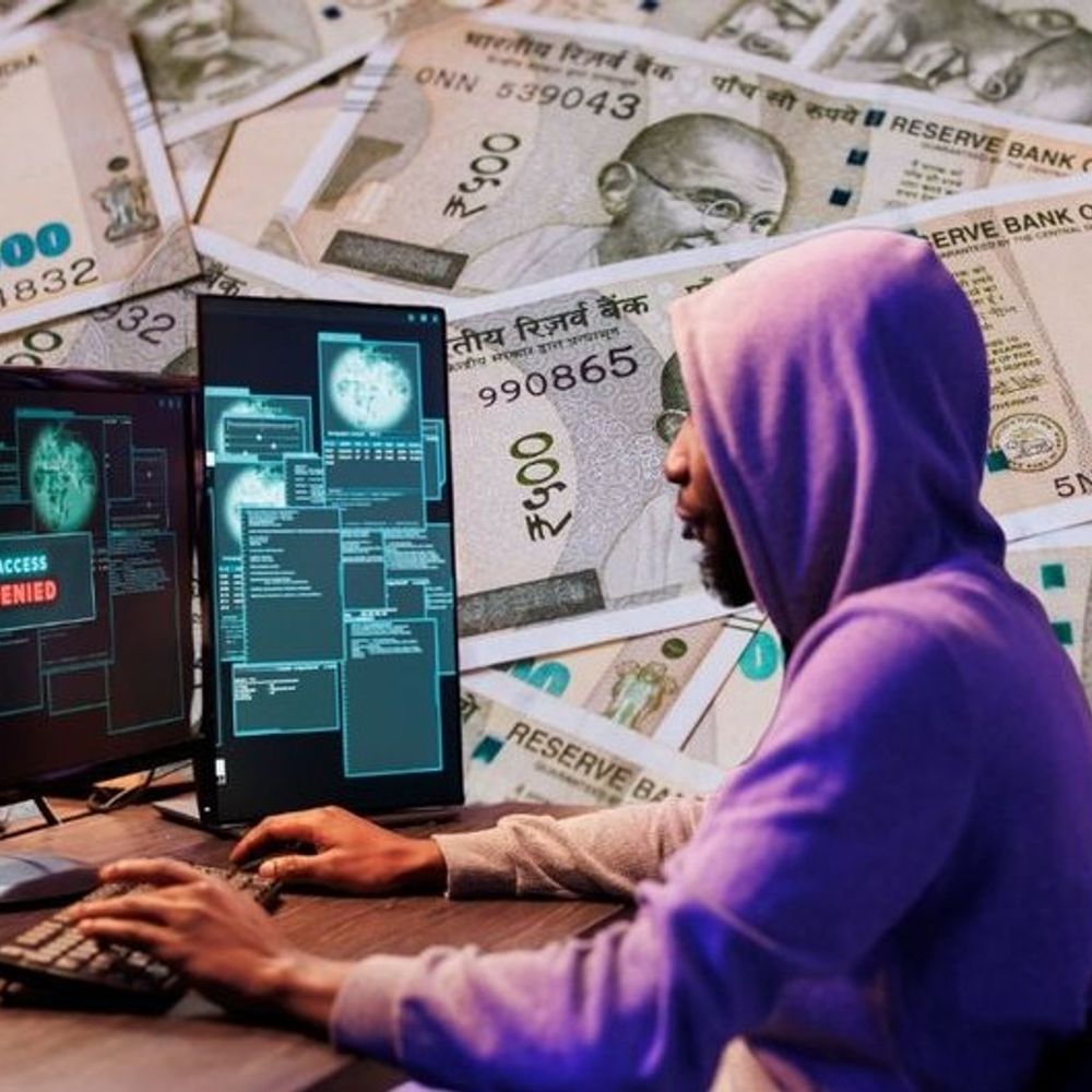 अयोध्या साइबर पुलिस ने ठगी के 58,999 रुपये वापस कराए:दो पीड़ितों को मिली राहत, 1930 पर शिकायत की अपील