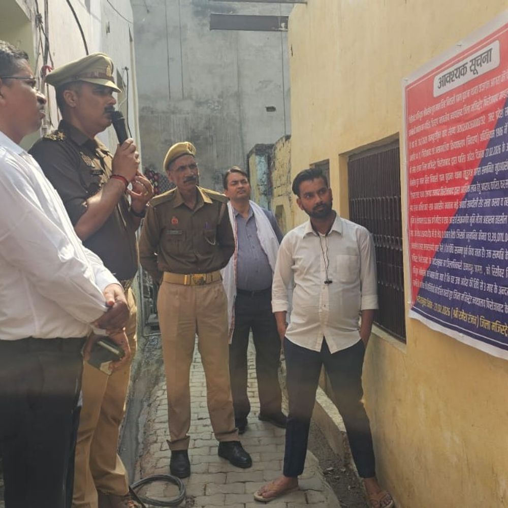 फिरोजाबाद पुलिस की गैंगस्टर एक्ट में कार्रवाई:आरोपी भीमसेन की 13.39 लाख की संपत्ति कुर्क, ASP-CO रहे मौजूद