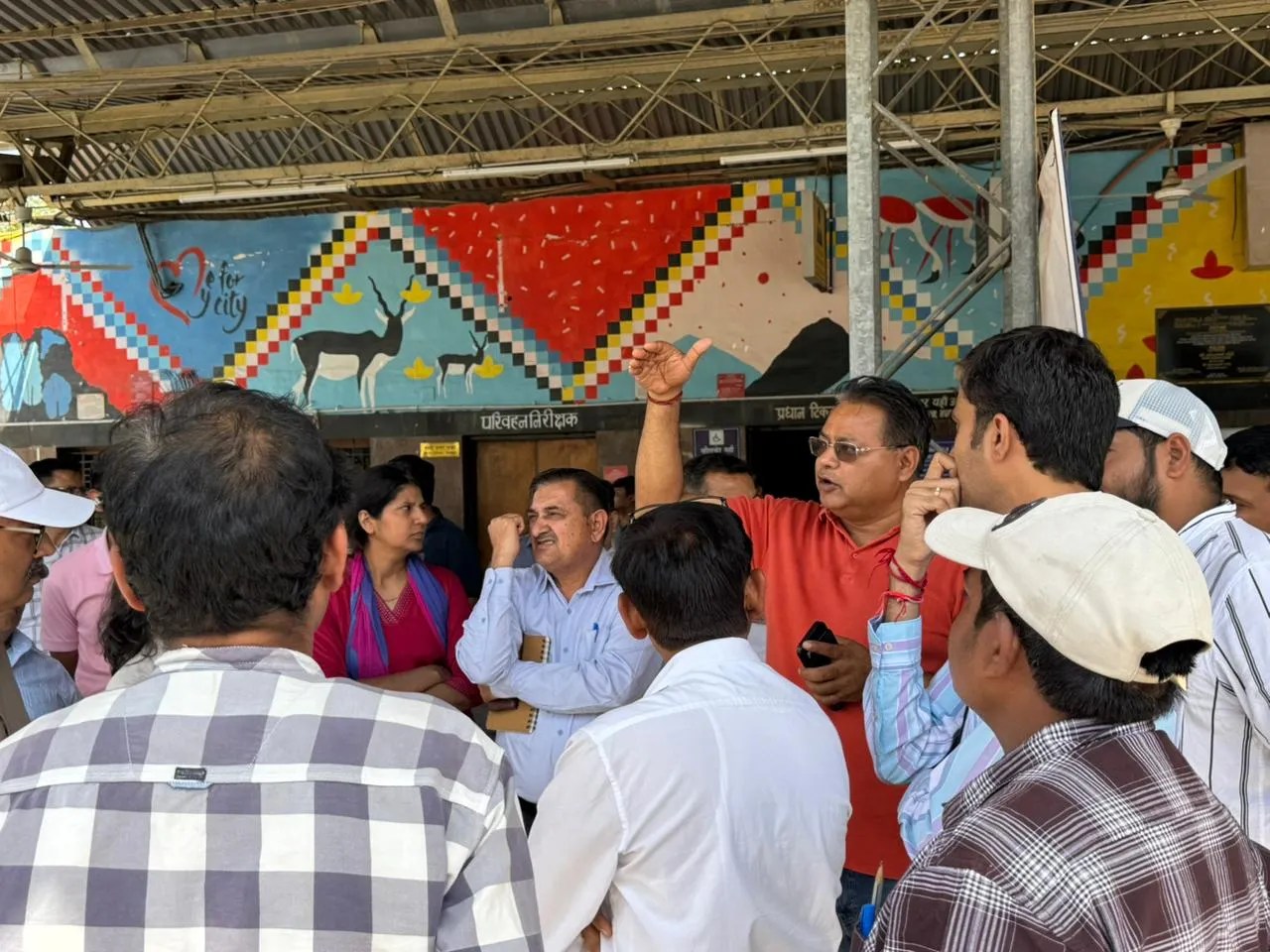 कार्यों को समयबद्ध और उच्च गुणवत्ता के साथ पूरा करने के दिए निर्देश