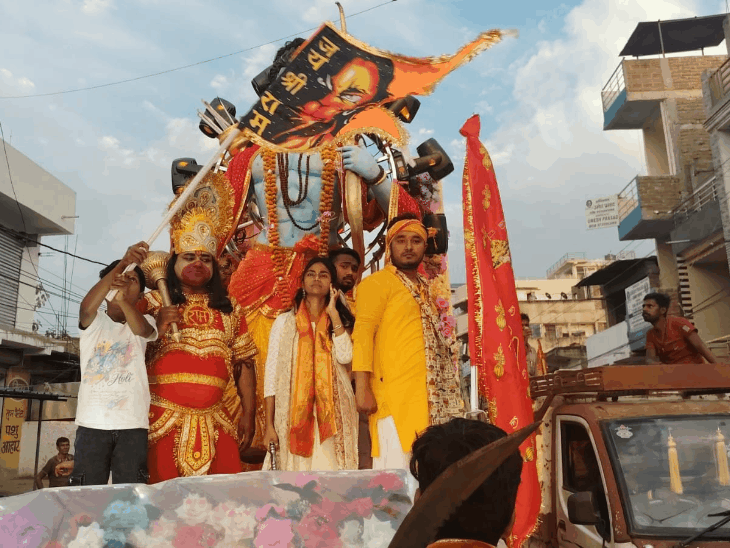बख्तियारपुर में रामनवमी शोभायात्रा निकली:भगवान राम और हनुमान की झांकियों की प्रस्तुति, विधायक-सभापति हुए शामिल