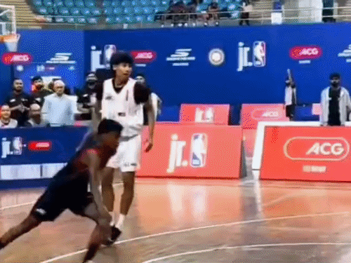 जूनियर नेशनल बास्केटबॉल टूर्नामेंट में खिलाड़ियों का शानदार प्रदर्शन:फाइनल में दिल्ली की टीम से हुई भिडंत, गोरखपुर की टीम उप विजेता बनी