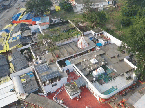 चैत्र नवरात्रि के पहले दिन मां शाकंभरी मंदिर पर मेला:चार जोन और 12 सेक्टर में बांटा, सीसीटीवी से निगरानी, 15 अस्थायी चौकी बनाई