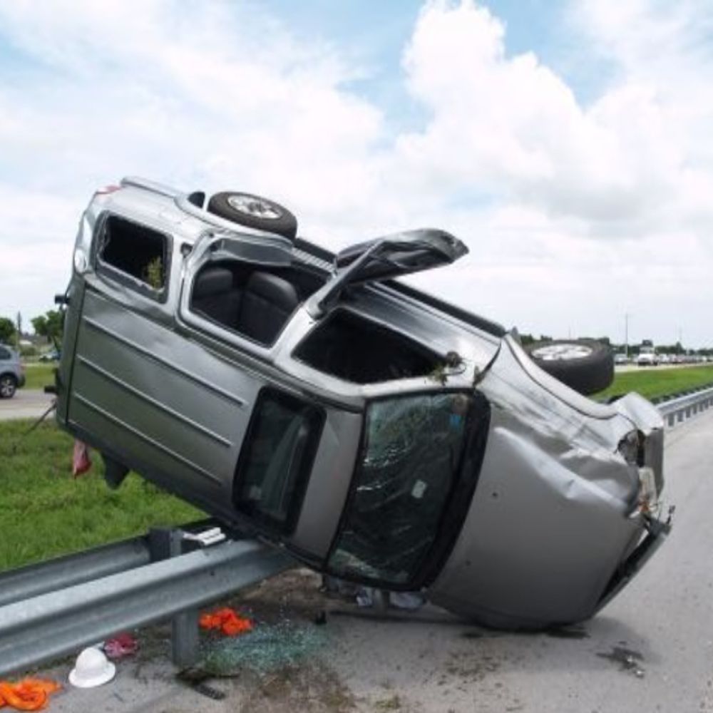 छत्तीसगढ़ में सड़क हादसों में एक साल में 6,728 मौतें:2025 में 15,318 रोड एक्सीडेंट, नक्सल प्रभावित इलाकों में भी बढ़ीं दुर्घटनाएं