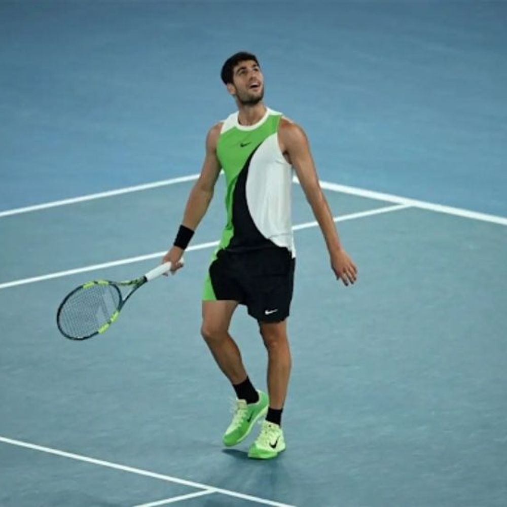 इंडियन वेल्स सेमीफाइनल में अल्काराज हारे:मेदवेदेव ने 6-3, 7-6 से हराया, विमेंस सिंगल्स के फाइनल में आर्यना सबालेंका पहुंची; रायबाकिना से होगा मुकाबला