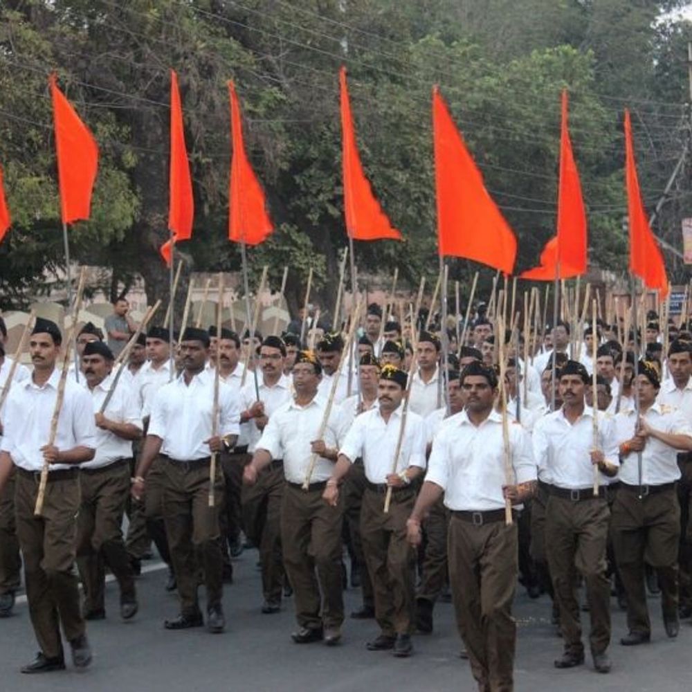 अमेरिकी रिपोर्ट में RSS पर बैन की सिफारिश:275 पूर्व जज-अधिकारियों ने USCIRF रिपोर्ट की आलोचना की, अमेरिकी सरकार से जांच की मांग