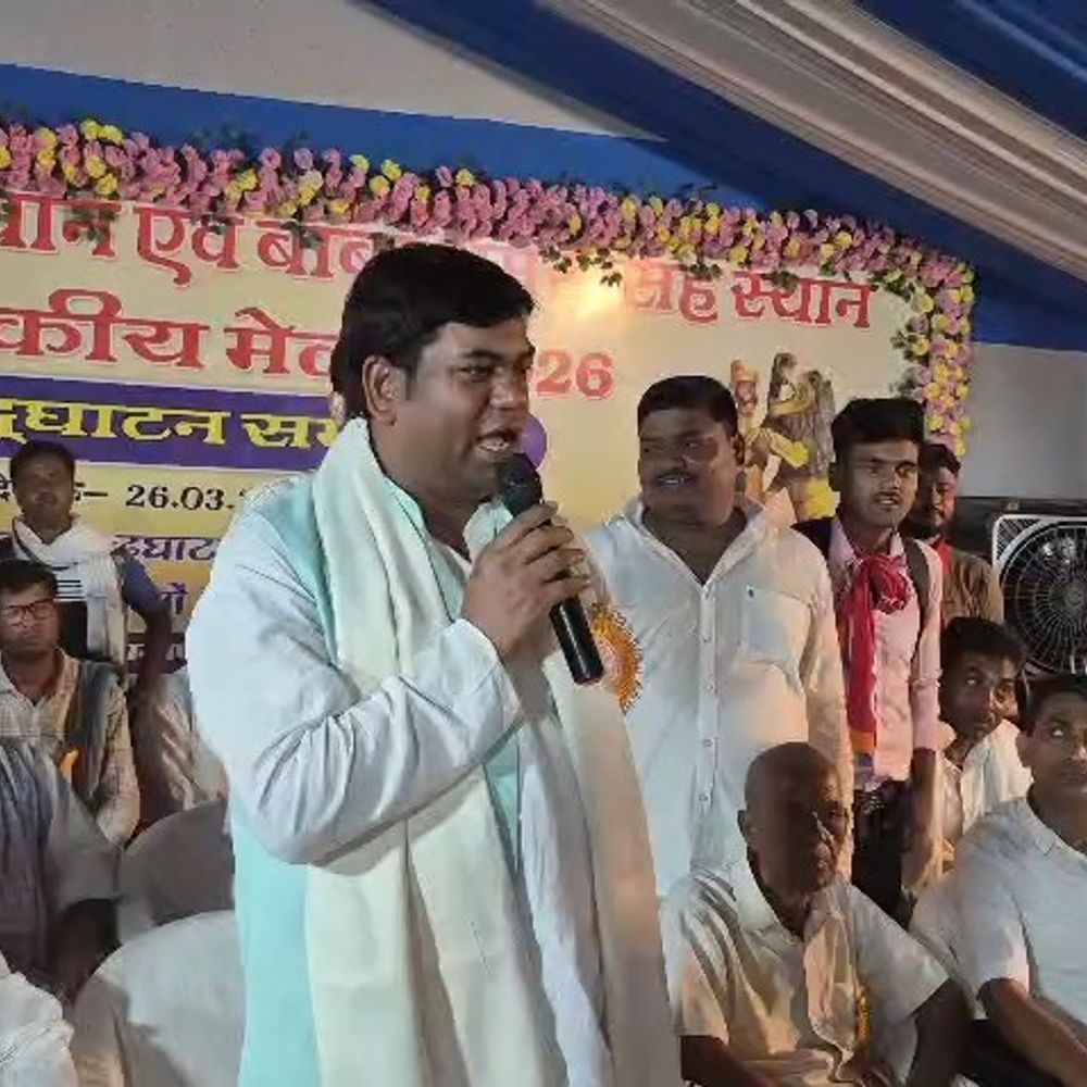 बाबा केबल धाम पहुंचे वीआईपी सुप्रीमो मुकेश सहनी:बोले- एक रोटी कम खाइए, लेकिन बच्चों को पढ़ाइए; शिक्षा से बढ़कर कोई हथियार नहीं