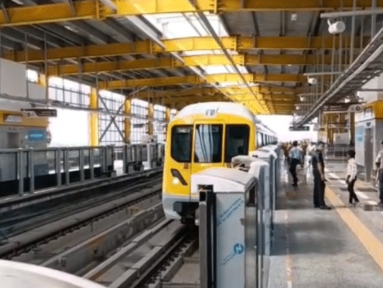 80 की स्पीड से सीएमआरएस ने जांची मेट्रो की रफ्तार:चार बार मेट्रो को दौड़ाकर ब्रेक स्पीड टेस्ट किया