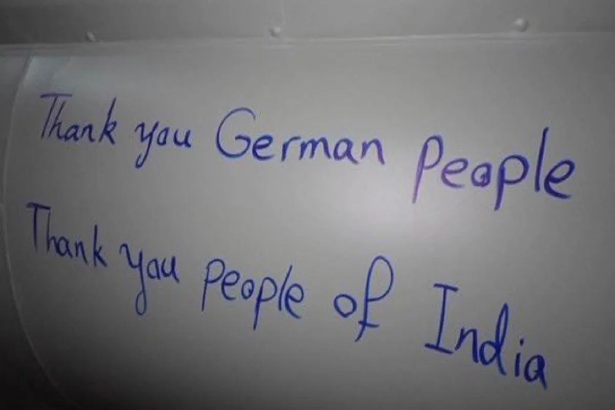 ‘थैंक्यू इंडिया’, ईरान ने इजरायल पर दागी मिसाइल के ऊपर भारतीयों के लिए लिखा खास संदेश