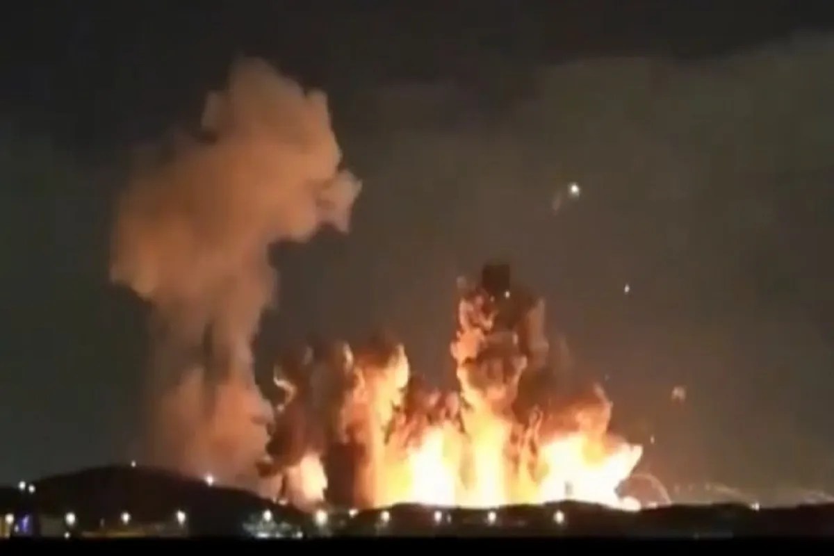 ईरान की न्यूक्लियर साइट पर अमेरिका का हमला, इस्फ़हान पर बरसाए 1,000 किलोग्राम बंकर बस्टर बम