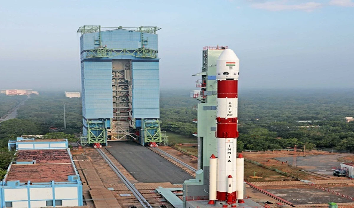 ISRO के दिग्गजों ने संभाली कमान, Surat में बन रहा देश का पहला Private Liquid Rocket