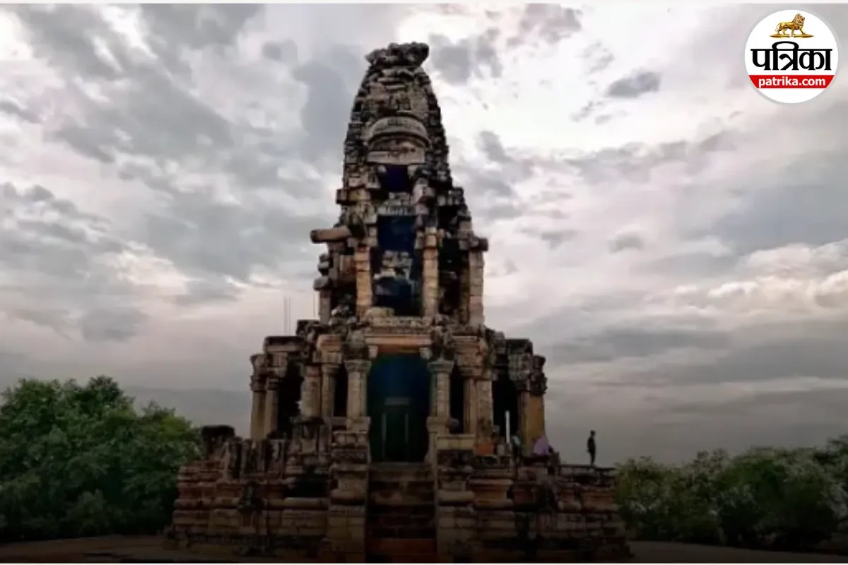 Ghost Built Temple: इंसानों ने नहीं, भूतों ने बनाया था ये मंदिर, बिना सीमेंट-चूने के हवा में आज भी टिका है MP का यह मंदिर