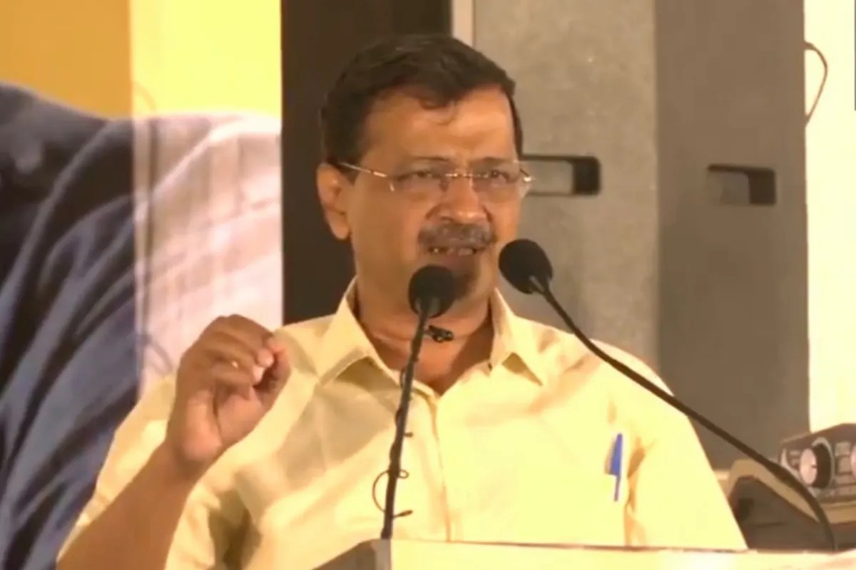 ‘गुजरात को लूट रही है बीजेपी, कांग्रेस के साथ मिलकर राज्य को कर रही कमज़ोर’, केजरीवाल ने लगाया गंभीर आरोप