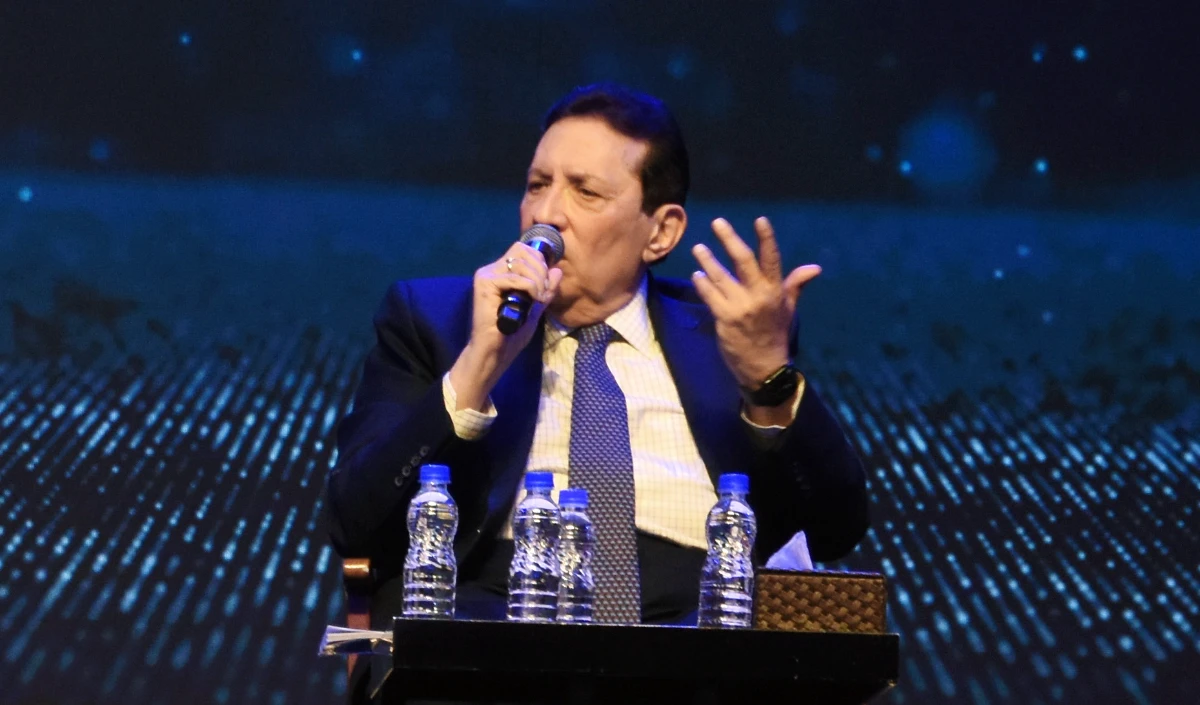 HDFC Bank में ‘सब ठीक है’, अतानु चक्रवर्ती के इस्तीफे के बाद Keki Mistry ने निवेशकों को दिलाया भरोसा