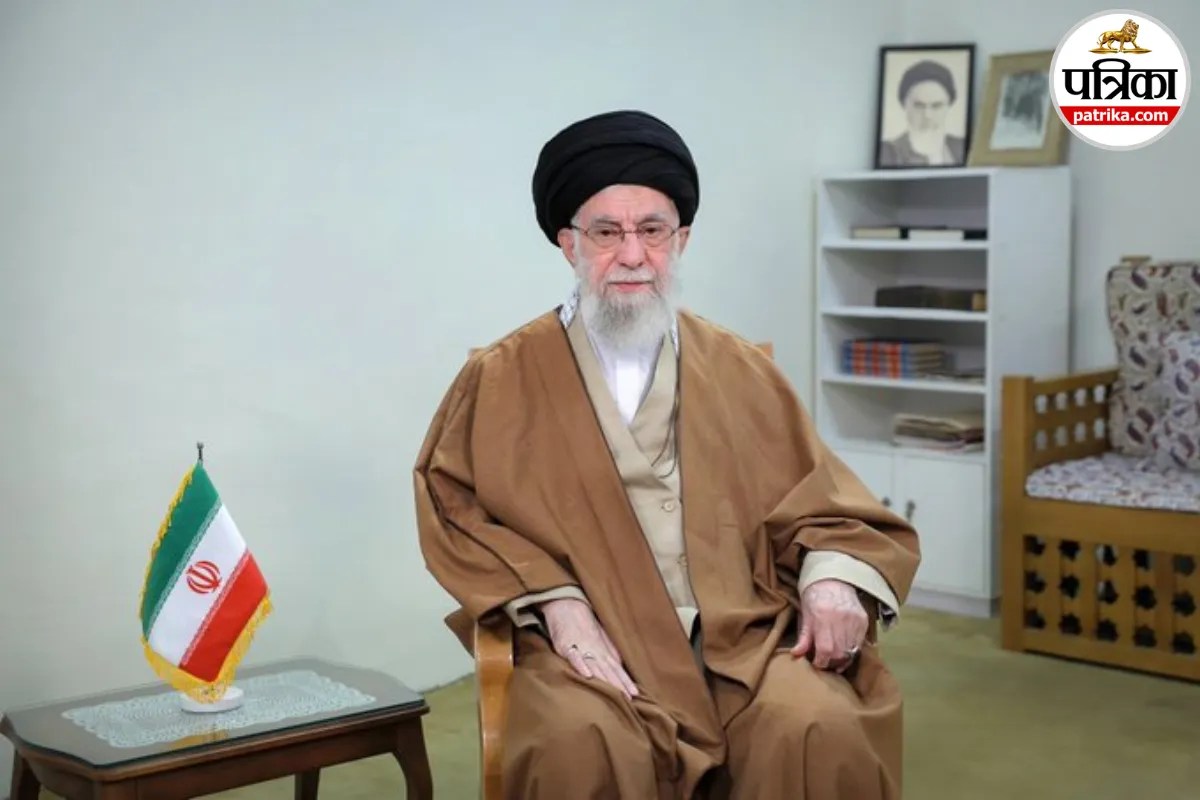 Iran Israel News: ईरान के ‘सुप्रीम’ नेता खामेनेई का वायरल हुआ ‘Book’ शौक, नेहरू की किताबों के थे जबरा शौकीन