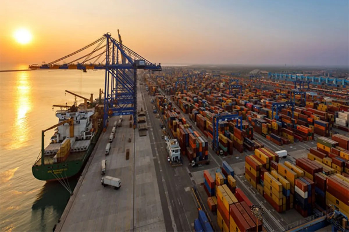 LPG Crisis: भारत में संकट के बीच मिलेगी राहत, एलपीजी से लदा शिवालिक जहाज आज पहुंचेगा गुजरात