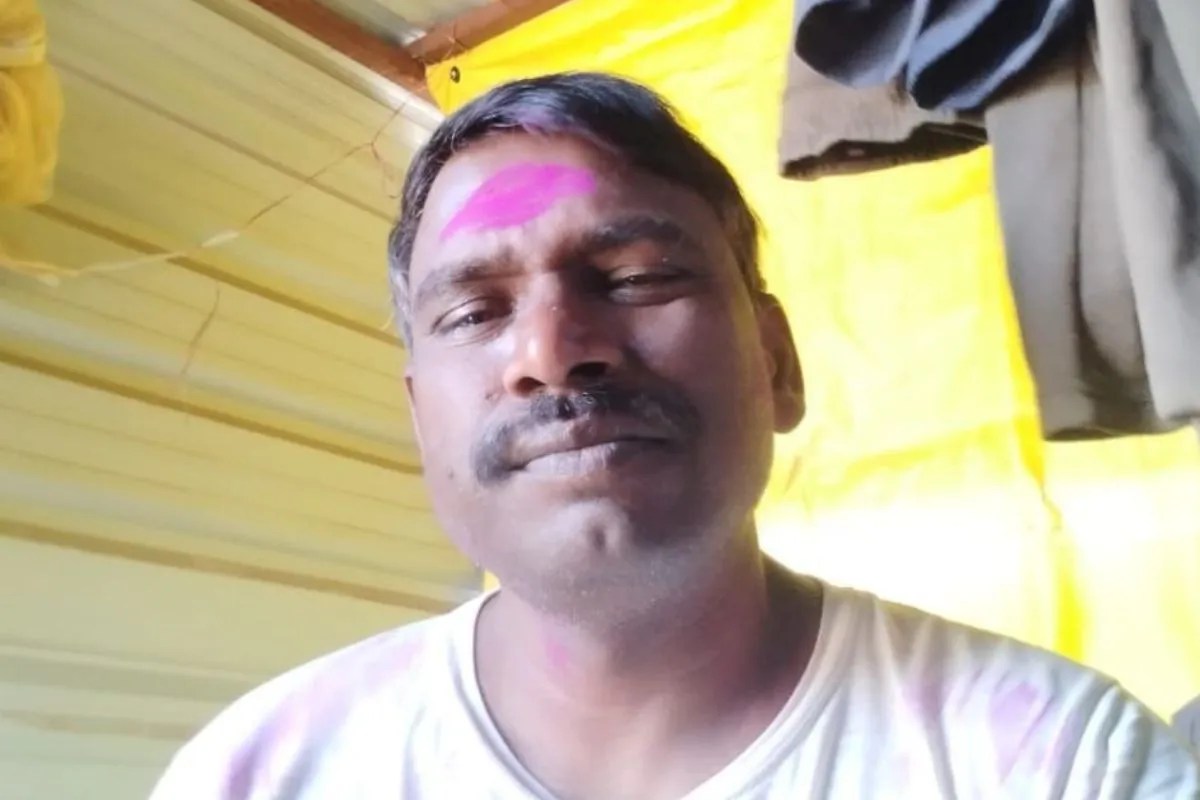 दो मासूम बेटियों के सिर से छिन गया पिता का साया, रोते-बिलखते परिवार ने लगाई मदद की गुहार