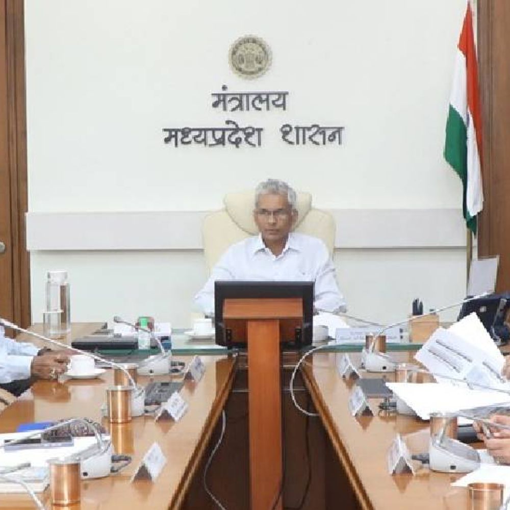 ड्रग्स माफिया पर नकेल कसें सभी एसपी:मुख्य सचिव ने वीडियो कांफ्रेंसिंग में दिए निर्देश, कहा- पेट्रोल-डीजल का संकट नहीं