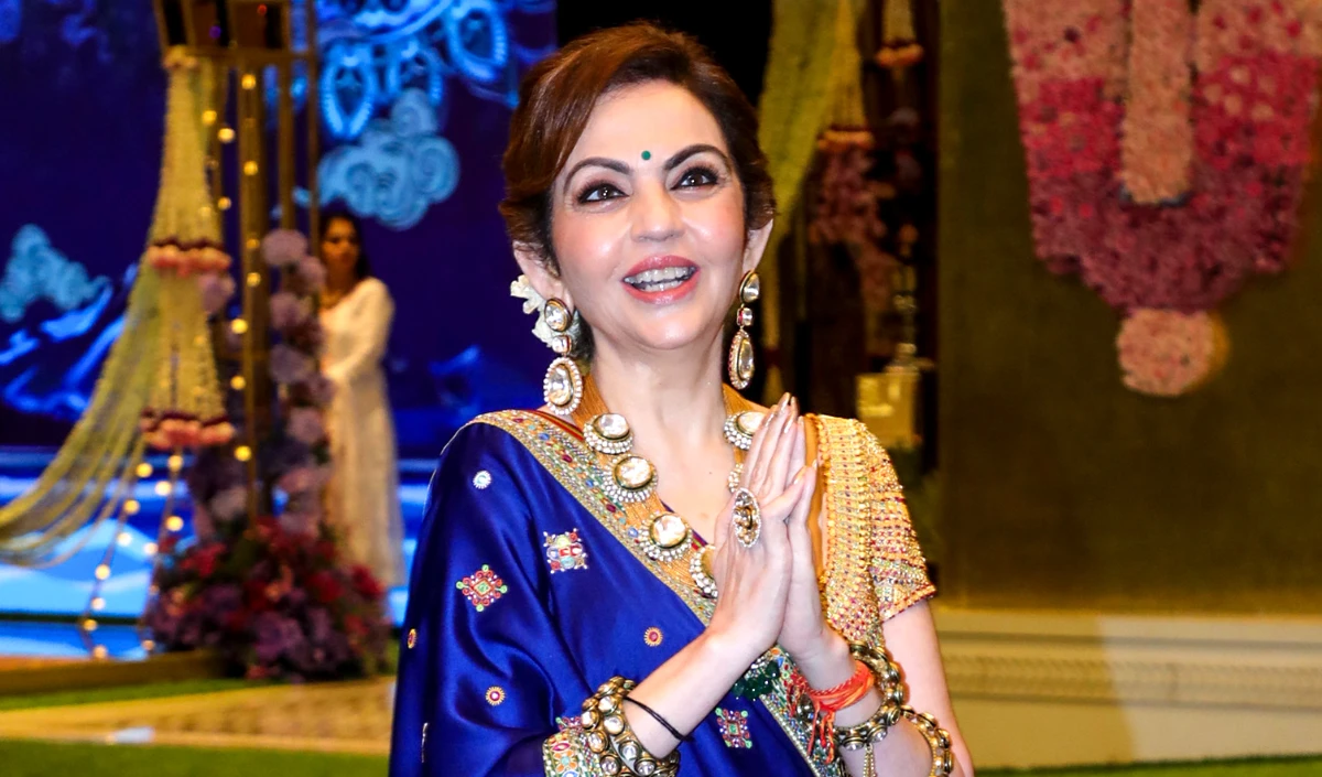 मानवता की सेवा के लिए Nita Ambani को KISS Humanitarian Award 2025 से किया गया सम्मानित