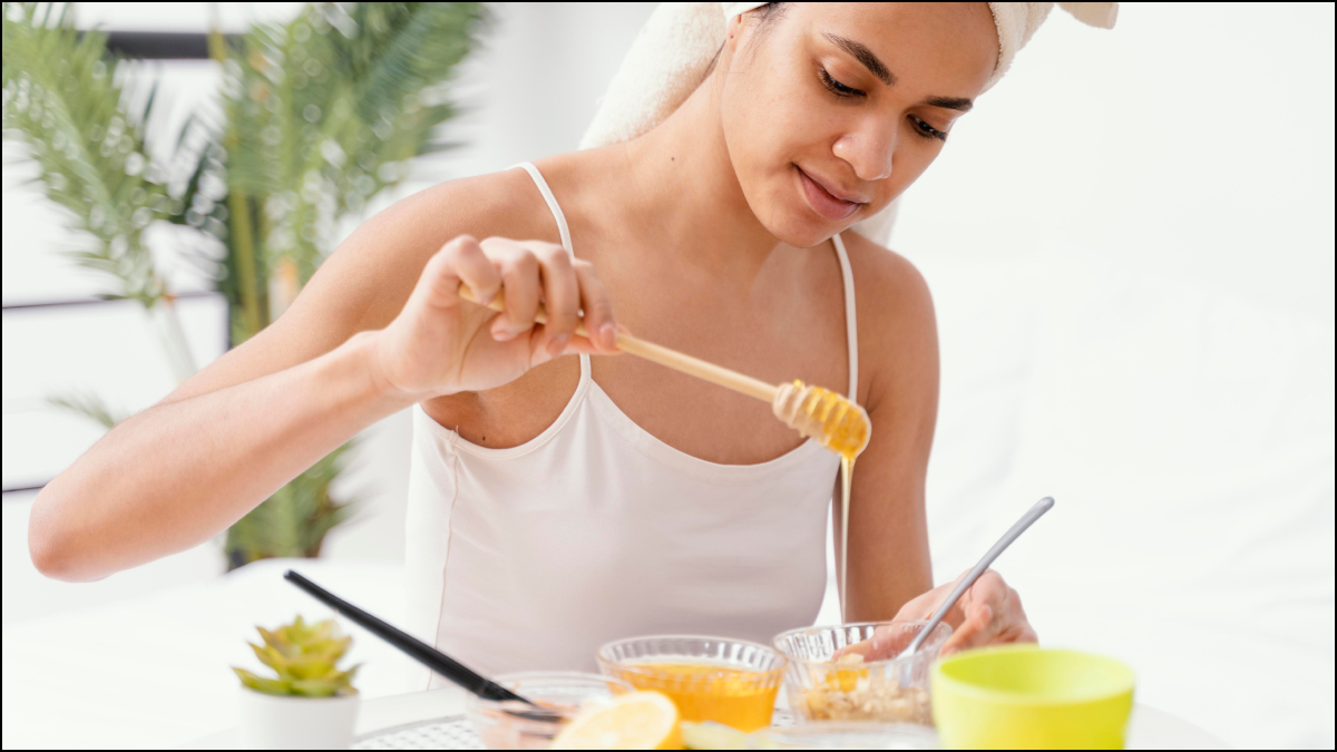 जैतून के तेल में शहद मिलाकर लगाने से क्या फायदा मिलता है, जानिए इस्तेमाल करने का सही तरीका क्या है?